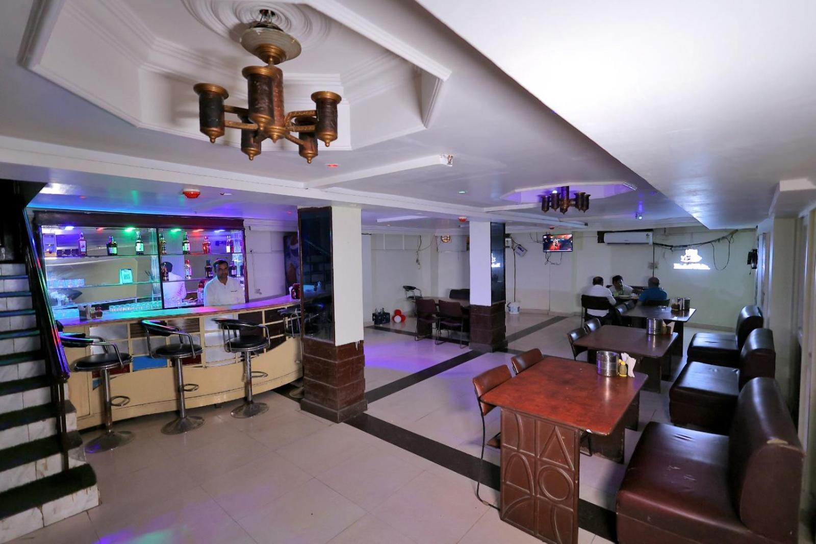 Hotel Paradise Kanpur Ngoại thất bức ảnh